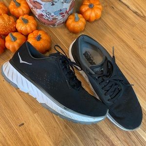 Hoka Women Ultra Marathon Cavu 2